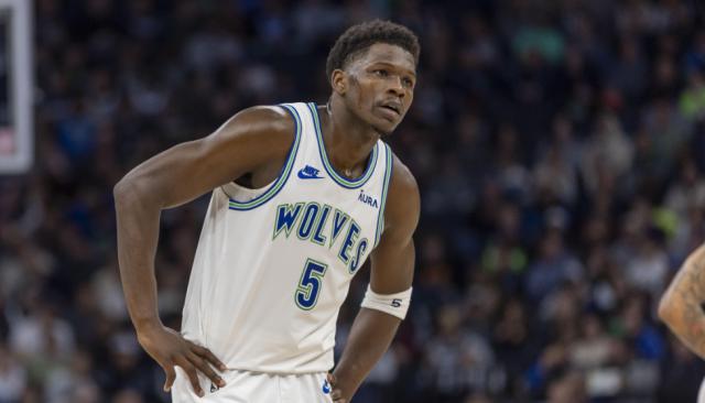 开云app下载-进攻断电已成常态！森林狼再次低迷 华子这次说啥？